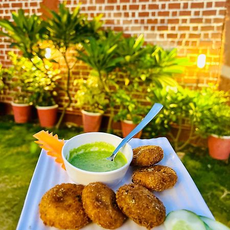 Krishnam Resort ジャバルプル エクステリア 写真