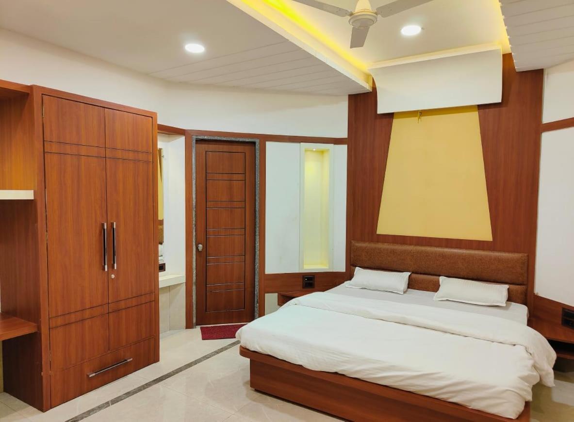 Krishnam Resort ジャバルプル エクステリア 写真