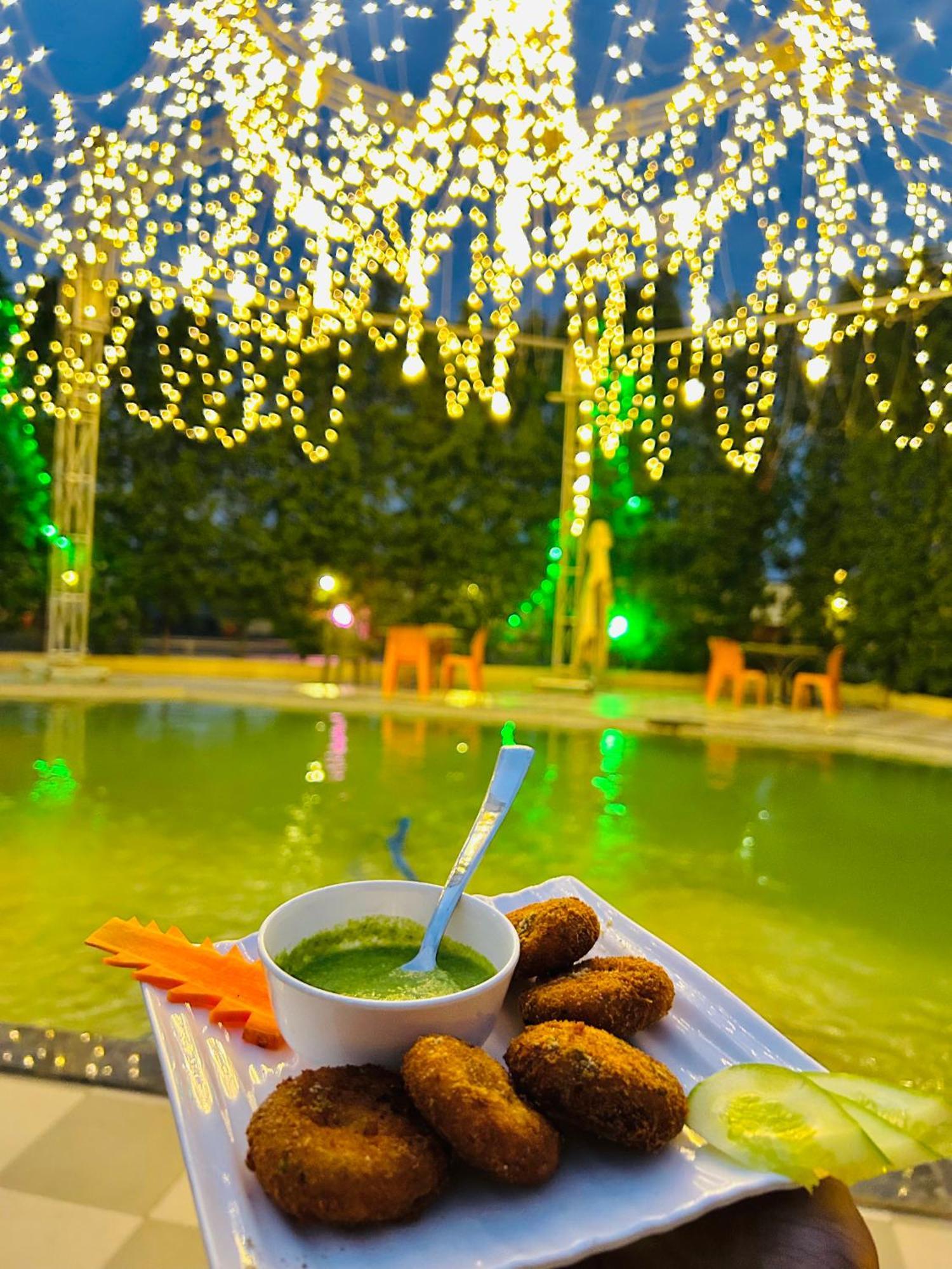 Krishnam Resort ジャバルプル エクステリア 写真